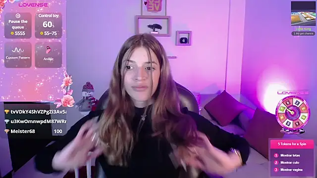 Snapshot of Nora_Vennucci chatting on 12-11-24, 11:00 Nora Vennucci online show from 12-11-24, 11:00