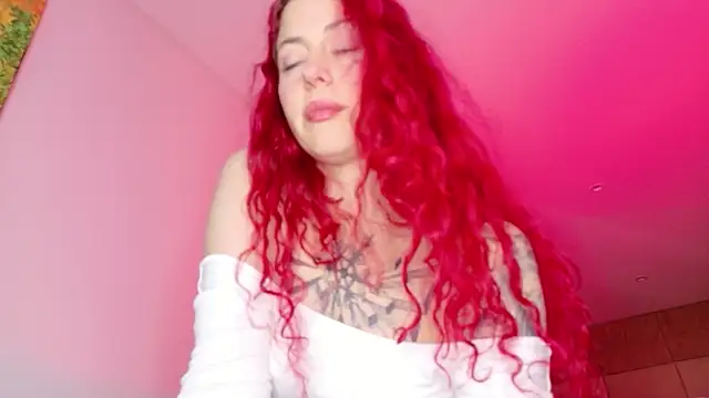 Borbala Iggy online show from 12-20-25, 06:37