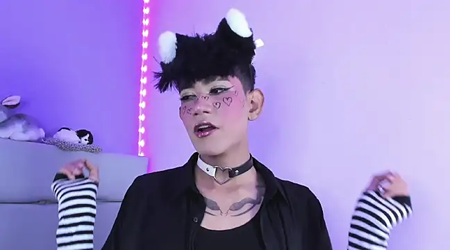 Snapshot of andrew_uwu_ chatting on 03-17-25, 05:27 andrew uwu online show from 03-17-25, 05:27