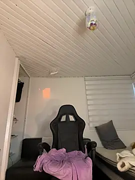 Anily Lovely online show from 02-19-25, 11:04