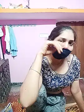 Snapshot of Cute-Simmi chatting on 12-13-24, 03:21 Cute-Simmi online show from 12-13-24, 03:21