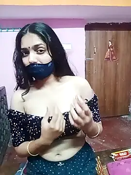 Snapshot of Cute-Simmi chatting on 01-05-25, 10:43 Cute-Simmi online show from 01-05-25, 10:43