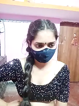 Snapshot of Cute-Simmi chatting on 01-19-25, 12:39 Cute-Simmi online show from 01-19-25, 12:39