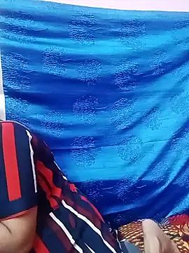 Snapshot of Cute-Simmi chatting on 02-01-25, 06:40 Cute-Simmi online show from 02-01-25, 06:40