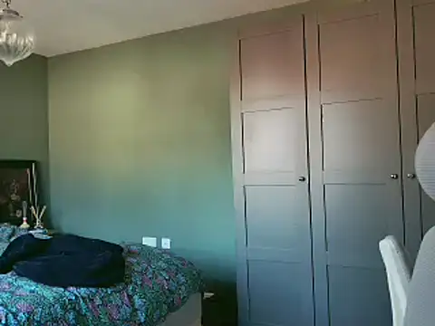 flatwhite0 online show from 01-09-25, 09:37