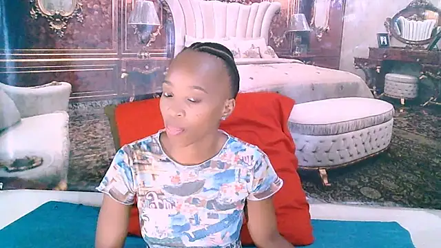 Snapshot of EbonyCreamy69 chatting on 02-13-26, 06:53 EbonyCreamy69 online show from 02-13-26, 06:53