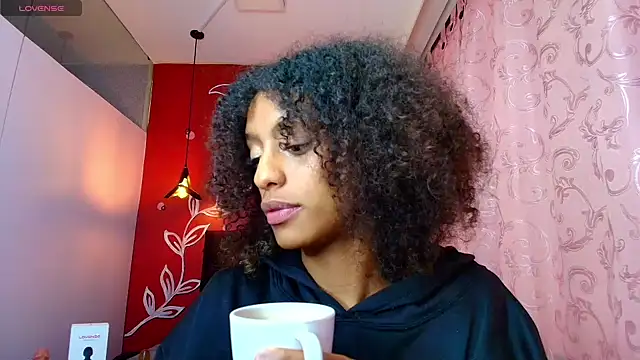 Zia Green online show from 03-05-25, 03:18