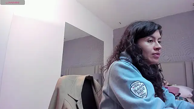 JaneLondon online show from 04-07-26, 11:48