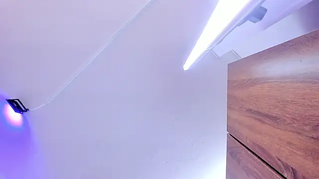 Amy Kiitty  online show from 10-04-25, 01:09