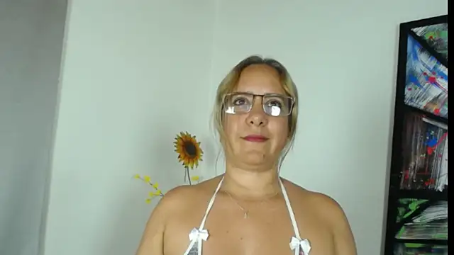 Iivana 19 online show from 02-17-25, 10:36