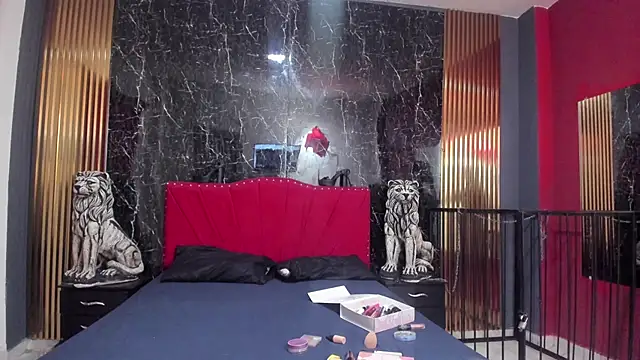 Snapshot of KarinaSimonz chatting on 01-15-25, 07:44 KarinaSimonz online show from 01-15-25, 07:44