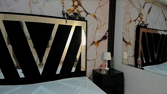 Snapshot of KarinaSimonz chatting on 09-13-25, 07:24 KarinaSimonz online show from 09-13-25, 07:24