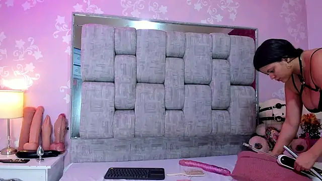 KarinaSimonz online show from 03-09-26, 03:10