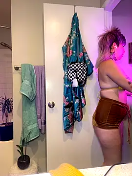 GoldieBakeman online show from 09-14-25, 05:45