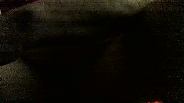 Snapshot of straichathot_08 chatting on 10-31-25, 12:00 straichathot 08 online show from 10-31-25, 12:00