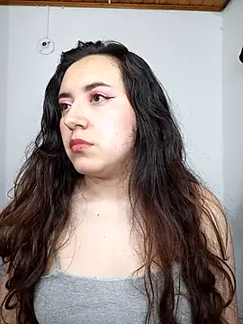 Emi chik online show from 12-19-24, 02:23