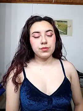 Emi chik online show from 03-22-25, 07:36