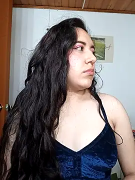 Emi chik online show from 11-21-25, 11:09