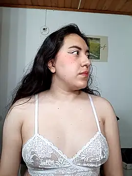 Emi chik online show from 01-11-26, 09:58