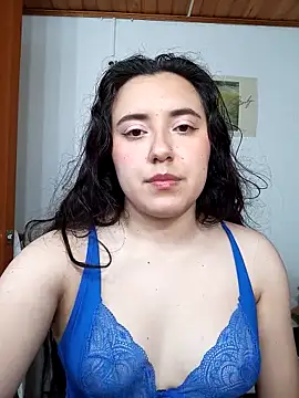 Emi chik online show from 02-08-26, 10:29