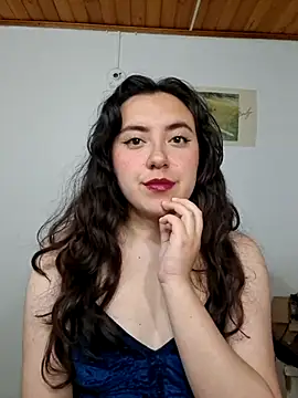 Emi chik online show from 08-05-26, 05:32