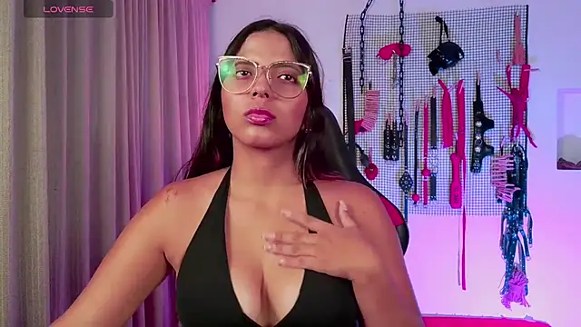 Snapshot of Megaan_Greey chatting on 10-11-25, 09:35 Megaan Greey online show from 10-11-25, 09:35