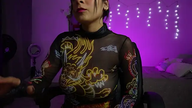 Snapshot of tammylee_ chatting on 09-28-25, 06:41 tammylee online show from 09-28-25, 06:41