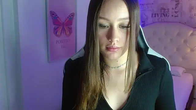 Snapshot of Ivyy_Crystal chatting on 02-27-25, 09:04 Ivyy Crystal online show from 02-27-25, 09:04