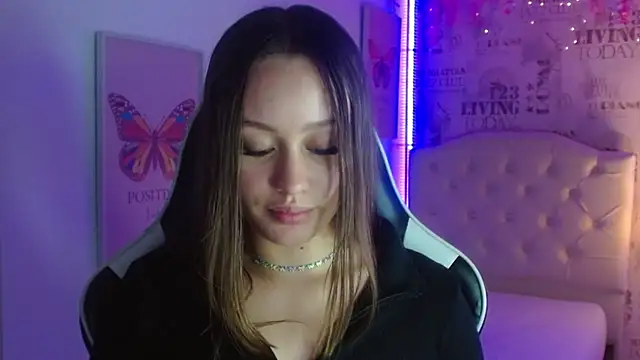 Snapshot of Ivyy_Crystal chatting on 02-28-25, 12:10 Ivyy Crystal online show from 02-28-25, 12:10