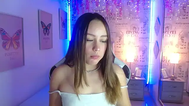 Snapshot of Ivyy_Crystal chatting on 03-11-25, 11:48 Ivyy Crystal online show from 03-11-25, 11:48