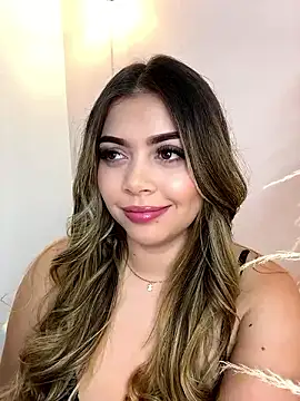 Snapshot of thaliafox_ chatting on 12-02-24, 08:11 thaliafox online show from 12-02-24, 08:11