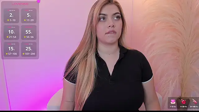 Snapshot of thaliafox_ chatting on 03-15-25, 07:42 thaliafox online show from 03-15-25, 07:42