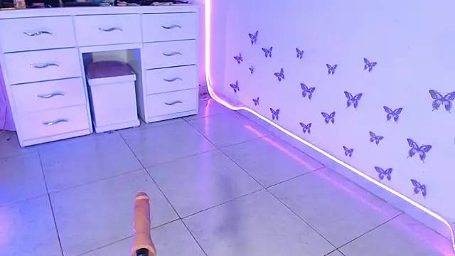 April sexycurvi online show from 04-02-26, 08:34