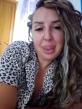 MariaRichi  online show from 09-10-25, 07:30