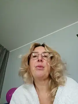 MariaRichi  online show from 02-11-26, 07:13