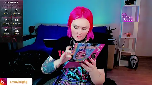 Snapshot of Emmybrightj_ chatting on 01-28-25, 01:18 Emmybrightj online show from 01-28-25, 01:18