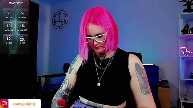 Snapshot of Emmybrightj_ chatting on 02-01-25, 06:32 Emmybrightj online show from 02-01-25, 06:32