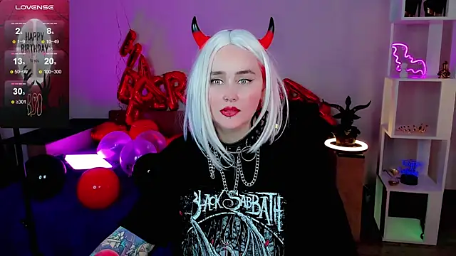 Snapshot of Emmybrightj_ chatting on 02-06-25, 06:40 Emmybrightj online show from 02-06-25, 06:40