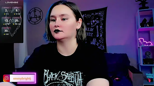 Snapshot of Emmybrightj_ chatting on 03-10-25, 05:43 Emmybrightj online show from 03-10-25, 05:43