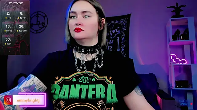 Snapshot of Emmybrightj_ chatting on 03-14-25, 01:05 Emmybrightj online show from 03-14-25, 01:05