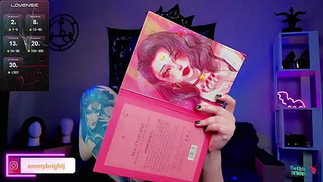 Snapshot of Emmybrightj_ chatting on 03-16-25, 01:17 Emmybrightj online show from 03-16-25, 01:17