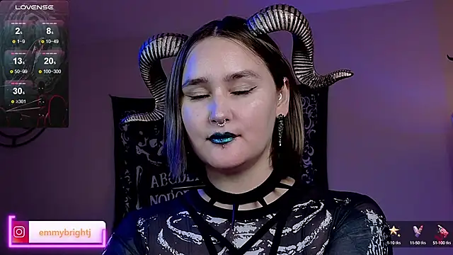 Snapshot of Emmybrightj_ chatting on 03-22-25, 06:00 Emmybrightj online show from 03-22-25, 06:00