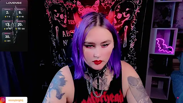 Snapshot of Emmybrightj_ chatting on 09-18-25, 05:15 Emmybrightj online show from 09-18-25, 05:15