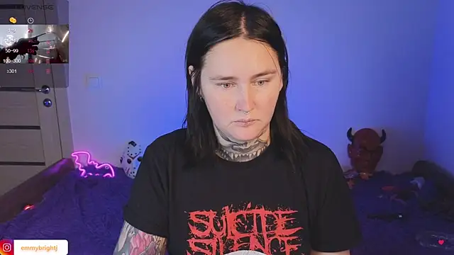 Snapshot of Emmybrightj_ chatting on 11-05-25, 01:05 Emmybrightj online show from 11-05-25, 01:05