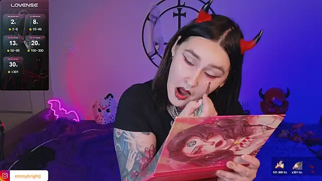 Snapshot of Emmybrightj_ chatting on 11-06-25, 02:56 Emmybrightj online show from 11-06-25, 02:56