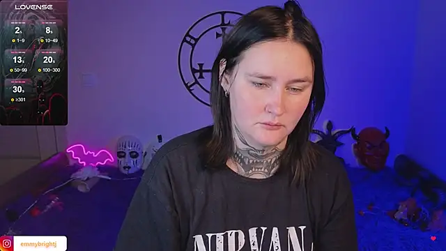 Snapshot of Emmybrightj_ chatting on 11-12-25, 01:06 Emmybrightj online show from 11-12-25, 01:06