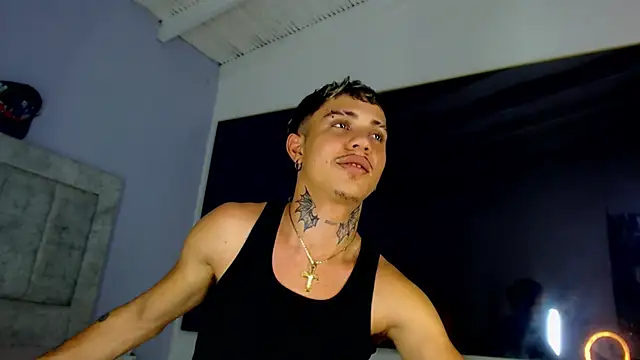 Snapshot of HannibalLester chatting on 03-09-25, 07:48 HannibalLester online show from 03-09-25, 07:48