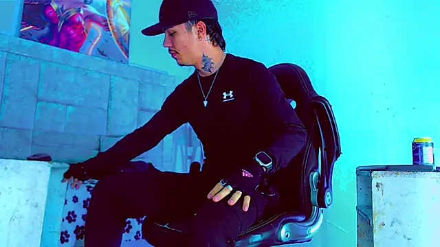 Snapshot of HannibalLester chatting on 10-16-25, 03:29 HannibalLester online show from 10-16-25, 03:29