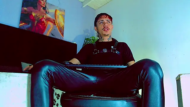 Snapshot of HannibalLester chatting on 10-29-25, 04:59 HannibalLester online show from 10-29-25, 04:59