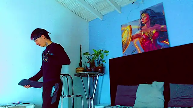 Snapshot of HannibalLester chatting on 10-31-25, 05:52 HannibalLester online show from 10-31-25, 05:52